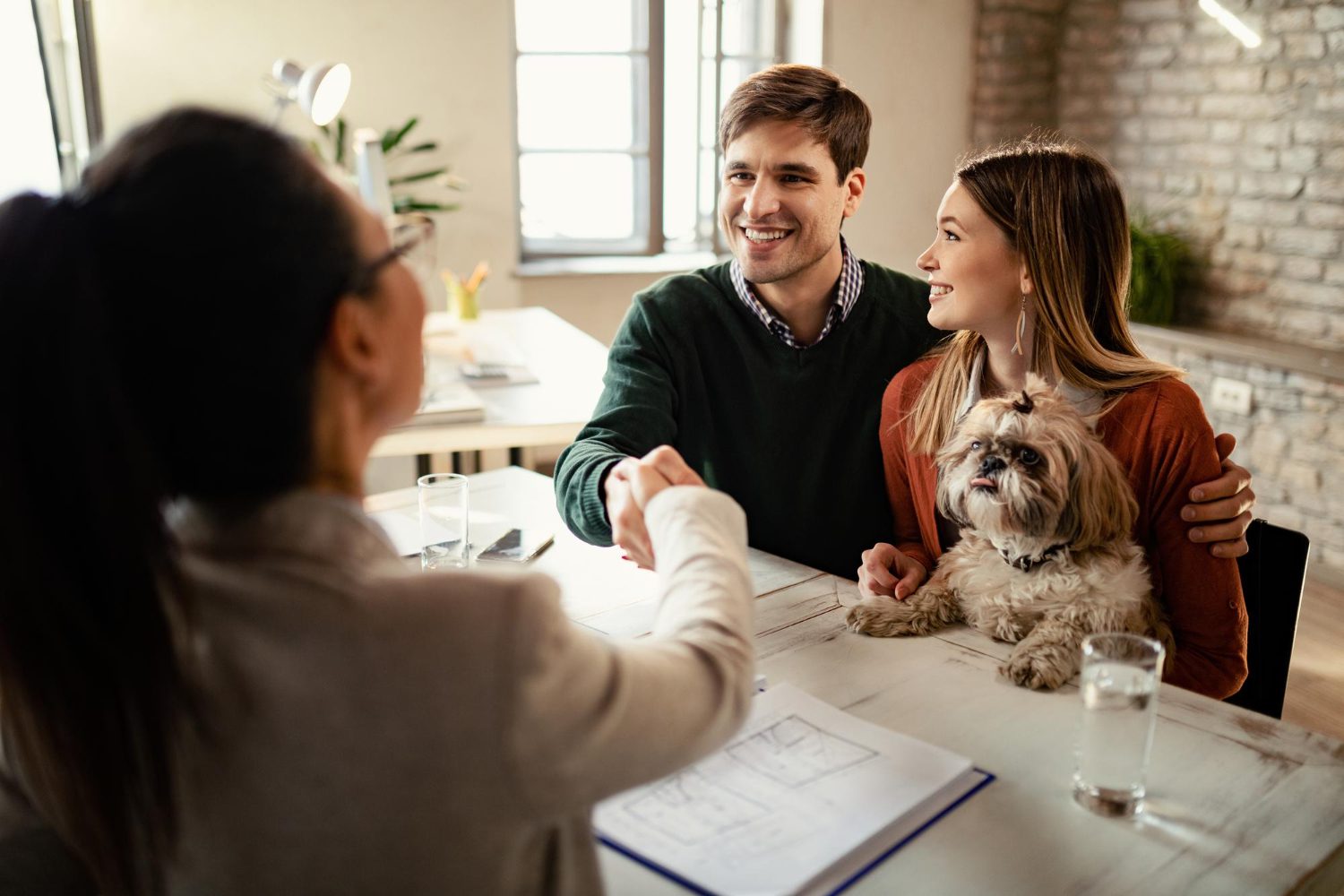 You are currently viewing Smart Mortgage Choices for Elmhurst Investors Using Cash-Out Refinance